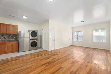 45 Orient Ave unit 1, Jersey City, NJ 07305 - photo 5