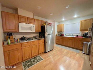 002_kitchen