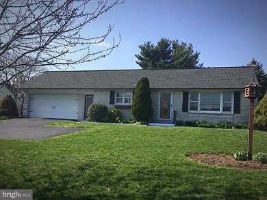 741 W Main St, New Holland, PA 17557 - photo 2