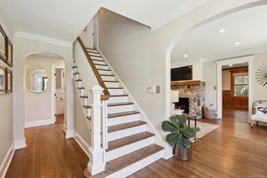 Curved doorways, thick architectural moldings