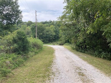 Well kept gravel road
