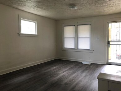 898-900 E 13th Ave.