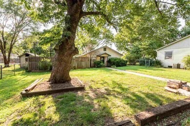 125 S 3rd St, Colwich, KS 67030 - photo 4