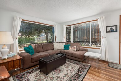 1037 SW 13th St, Lincoln City, OR 97367 - photo 4