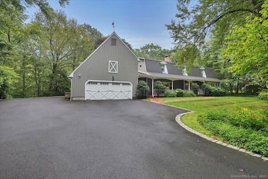 200 N Farm Rd, Middlebury, CT 06762 - photo 2