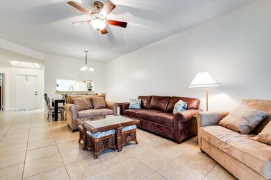 132 Cypress Point Dr unit 132, Palm Beach Gardens, FL 33418 - photo 5