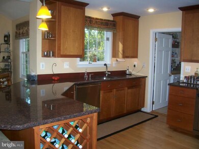 145 Munn Ln, Cherry Hill, NJ 08034 - photo 3