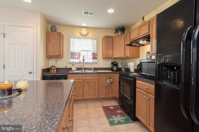 722 Bentley Dr, Inwood, WV 25428 - photo 4