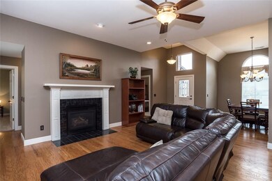 3553 Grapevine Dr, Springdale, AR 72762 - photo 5