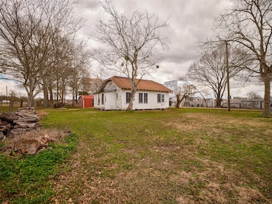 2906 Short St, Needville, TX 77461 - photo 7