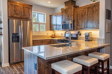 660 NE Vail Ln Bend OR 97701-print-007-0