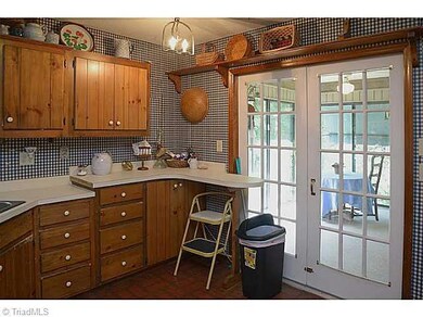 1813 Rocky Ln, Asheboro, NC 27205 - photo 6