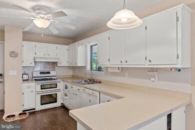 23274 Laurel Hill Dr, California, MD 20619 - photo 6