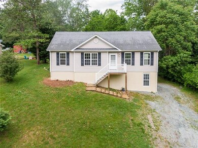 364 Lakeview Cir, Louisa, VA 23093 - photo 3