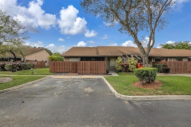 2682 N Nob Hill Rd, Sunrise, FL 33322 - photo 2