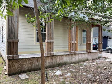 711 Allston St, Houston, TX 77007 - photo 5
