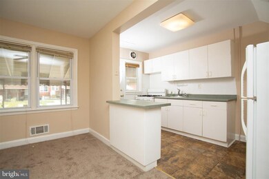 2136 Vailthorn Rd, Middle River, MD 21220 - photo 7