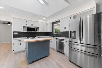 unlisted-address, Saint Petersburg, FL 33708 - photo 2