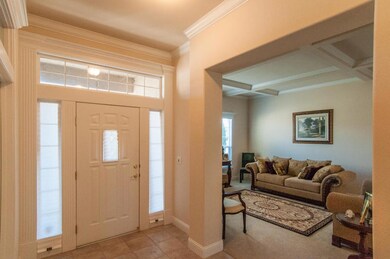 Entry / Formal Living