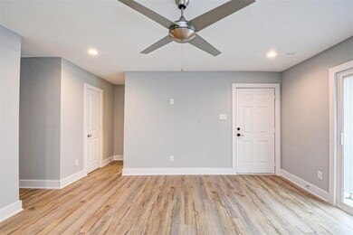 1421 Marshall St unit 10, Houston, TX 77006 - photo 2