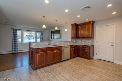 400 Whittier Ave, Dunellen, NJ 08812 - photo 4