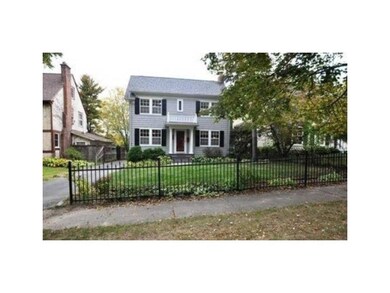 522 Forest Dr SE, Cedar Rapids, IA 52403 - photo 2