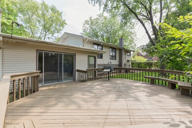1326 Prairie Lawn Rd, Glenview, IL 60026 - photo 5