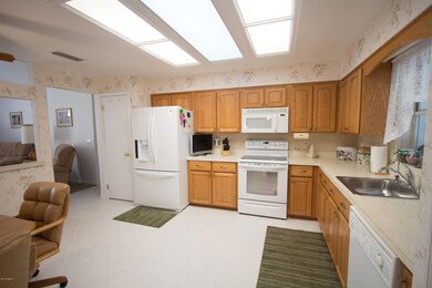Eat-in kitchen