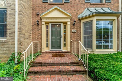 10925 Brewer House Rd, Rockville, MD 20852 - photo 6