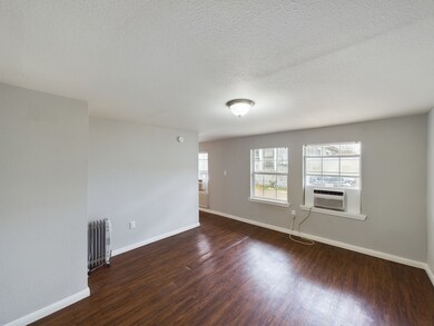 607 Enid 1 2 St, Houston, TX 77009 - photo 7