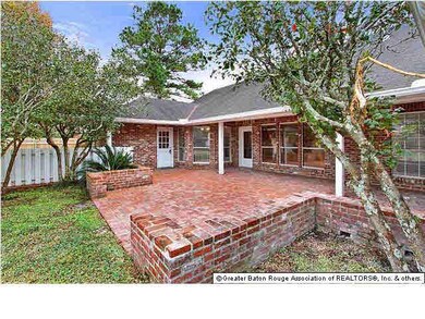 Large courtyard for entertaining