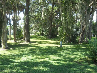 386 Holiday Park Blvd