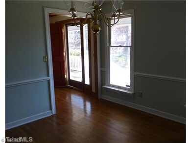 747 Fesmire St, Asheboro, NC 27205 - photo 5