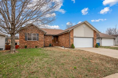 422 S Southgate Dr, Nixa, MO 65714 - photo 2