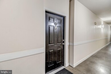 12957 Centre Park Cir unit 205, Herndon, VA 20171 - photo 3