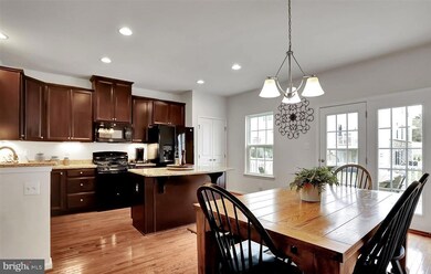 114 Chamomile Ct, Lake Frederick, VA 22630 - photo 5