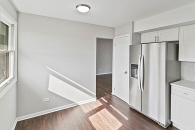 3505 Chestnut Dr, Hazel Crest, IL 60429 - photo 3