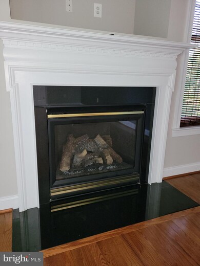 8507 Ice Crystal Dr, Laurel, MD 20723 - photo 6