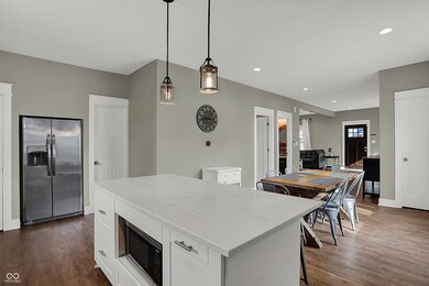 827 E Minnesota St, Indianapolis, IN 46203 - photo 7