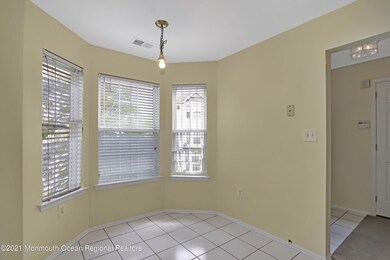 09-Kitchen Area