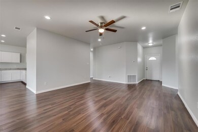 1801 Jupiter Ln, Ennis, TX 75119 - photo 5