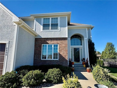 4600 SW Admiral Byrd Dr, Lees Summit, MO 64082 - photo 3