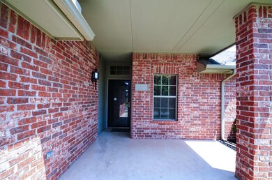 2213 NE 7th St, Moore, OK 73160 - photo 3