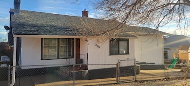 229 E Indiana Ave, Walsenburg, CO 81089 - photo 2