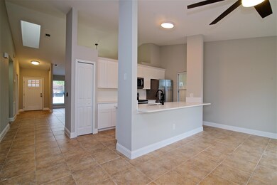 8434 Spicewood Dr, Jacksonville, FL 32216 - photo 5