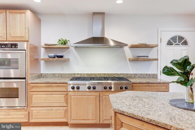 8817 Olympia Fields Ln, Vienna, VA 22182 - photo 6