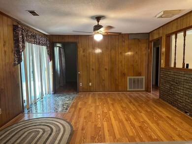 402 Walnut Dr, Paragould, AR 72450 - photo 4