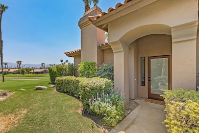 38177 Crocus - Front Porch