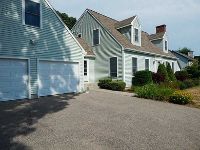 19 Timber Ridge Rd, Pawcatuck, CT 06379 - photo 2