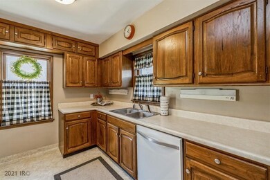 1321 Merle Hay Rd, Des Moines, IA 50311 - photo 6